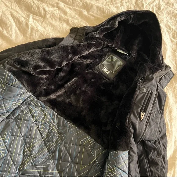 TNA Aspen Parka by Aritzia size XXS Black - Picture 3 of 8